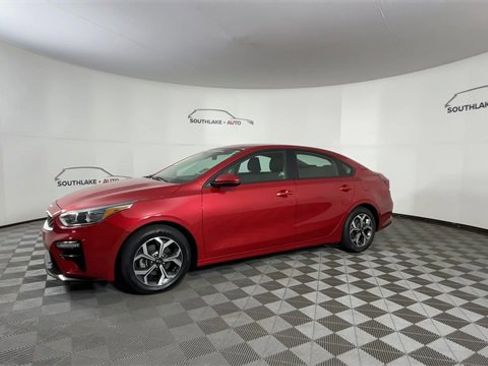 Certified 2021 Kia Forte LXS image 4