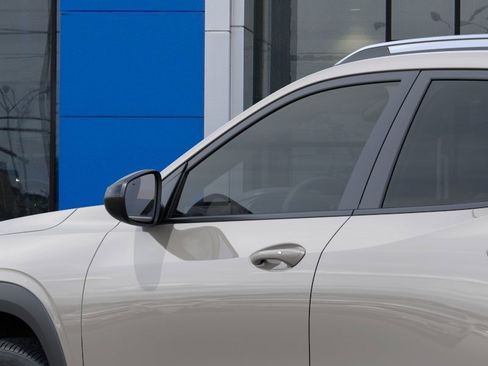 New 2026 Chevrolet Trax ACTIV FWD image 12