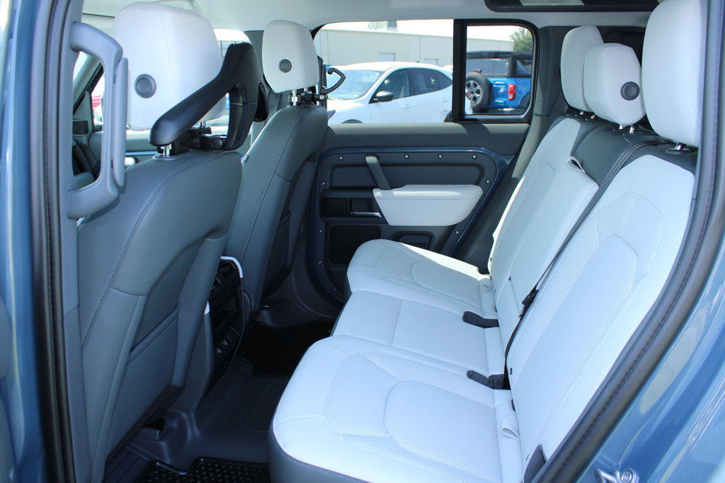 Used 2025 Land Rover Defender 110 S AWD/4WD image 24