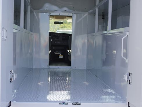 New 2025 GMC Savana 3500 w/ Power Convenience Package RWD image 14