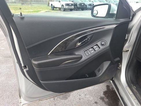 Used 2015 Buick LaCrosse Leather image 24