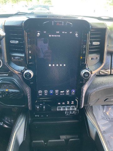 Used 2019 RAM 2500 Limited AWD/4WD image 32