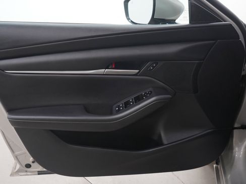 Used 2023 MAZDA MAZDA3 s FWD image 19