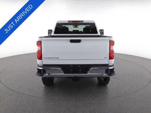 Used 2025 Chevrolet Silverado 2500 LT w/ Convenience Package AWD/4WD image 3