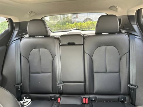 Certified 2024 Volvo XC40 B5 Ultimate w/ Protection Package Premier AWD/4WD image 25
