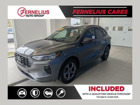 Used 2023 Ford Escape ST-Line image 1