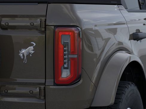 New 2026 Ford Bronco Outer Banks AWD/4WD image 23