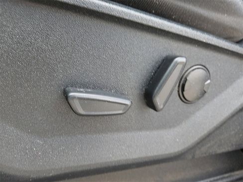 Used 2023 Ford F150 XLT w/ Equipment Group 302A High image 16