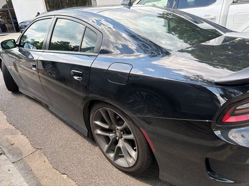 Used 2020 Dodge Charger Scat Pack RWD image 5