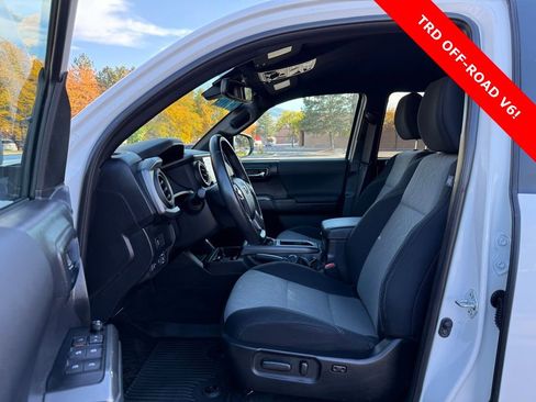 Used 2023 Toyota Tacoma TRD Off-Road image 11