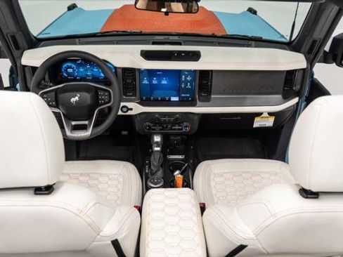 Used 2025 Ford Bronco 4-Door image 41