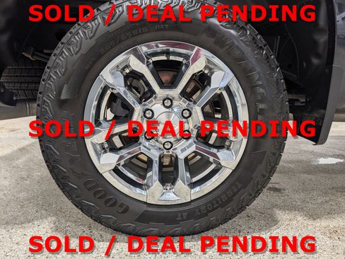 Used 2024 Chevrolet Silverado 1500 LT image 11