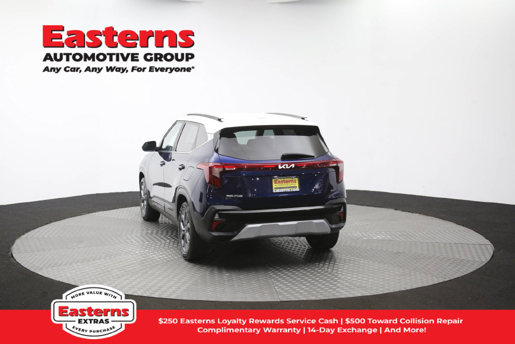 Used 2024 Kia Seltos S AWD/4WD image 41