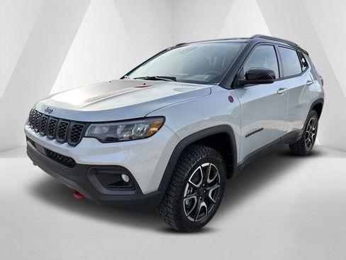 New 2026 Jeep Compass Trailhawk w/ Sun, Sound & Navigation Group image 3