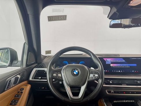 Used 2024 BMW X5 xDrive40i w/ Premium Package AWD/4WD image 24