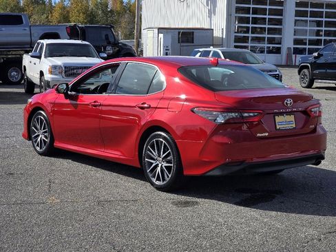 Used 2023 Toyota Camry XLE image 24