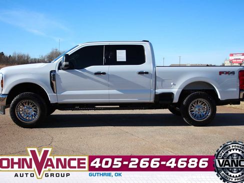 Used 2024 Ford F250 XLT w/ FX4 Off-Road Package image 5