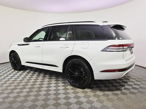 New 2026 Lincoln Aviator Reserve w/ Jet Appearance Package image 3