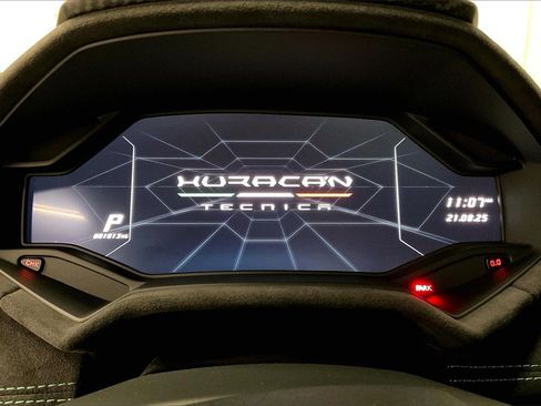 Used 2023 Lamborghini Huracan Tecnica image 10