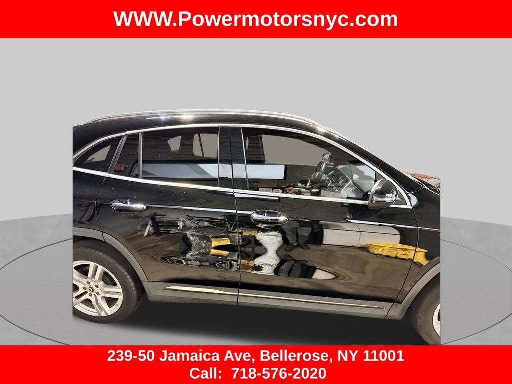 Used 2021 Mercedes-Benz GLA 250 4MATIC w/ Premium Package image 7