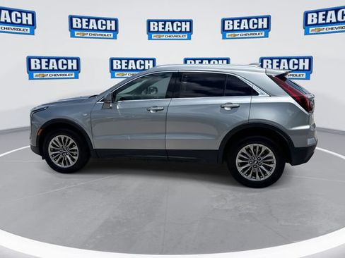 Used 2025 Cadillac XT4 Premium Luxury FWD image 5