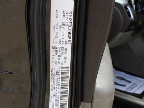 Used 2011 Dodge Durango Crew image 19