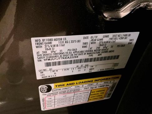 Used 2019 Ford Expedition XLT w/ Equipment Group 202A AWD/4WD image 34