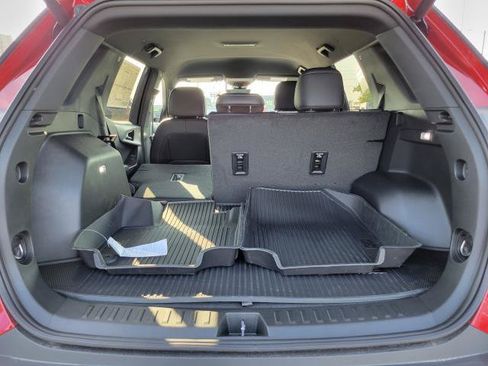 New 2027 Chevrolet Equinox LT w/ Convenience Package II AWD/4WD image 30