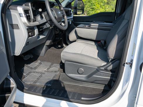 New 2026 Ford F250 XL w/ STX Appearance Package AWD/4WD image 17