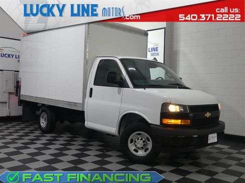 Used 2020 Chevrolet Express 3500 139IN WB CUTAWAY image 1