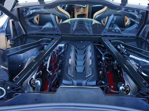 Used 2021 Chevrolet Corvette Stingray Preferred Cpe w/ Z51 Performance Package image 23