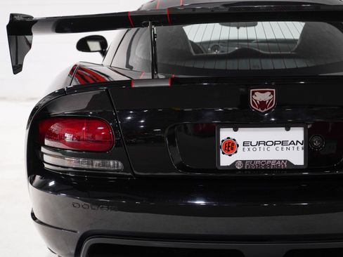 Used 2010 Dodge Viper ACR RWD image 35