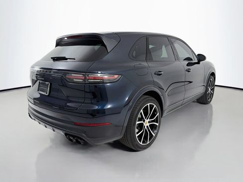 Certified 2023 Porsche Cayenne AWD/4WD image 9