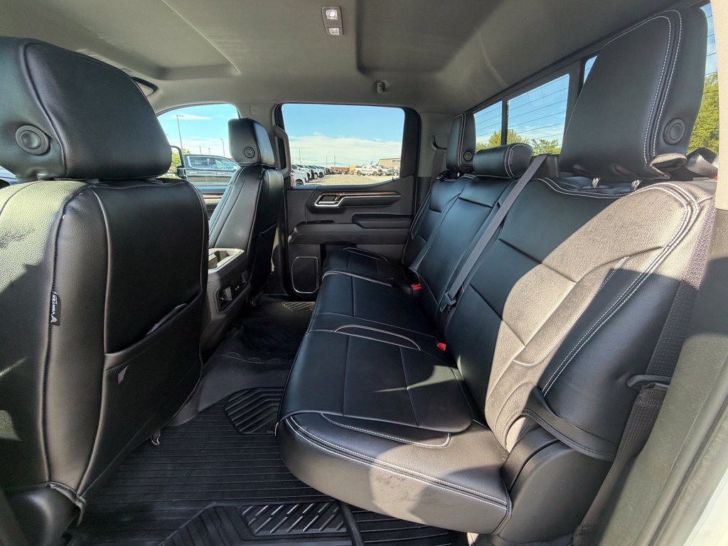 Used 2023 Chevrolet Silverado 1500 RST AWD/4WD image 6