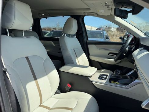 Used 2024 MAZDA CX-90 3.3 Turbo S w/ Premium Package image 26