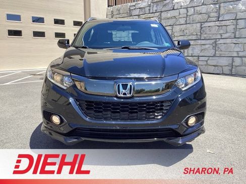 Used 2019 Honda HR-V Sport image 2