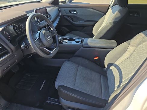Used 2023 Nissan Rogue SV image 8