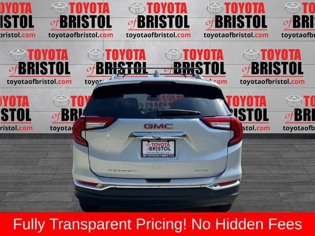 Used 2022 GMC Terrain SLT w/ Tech Package AWD/4WD image 4