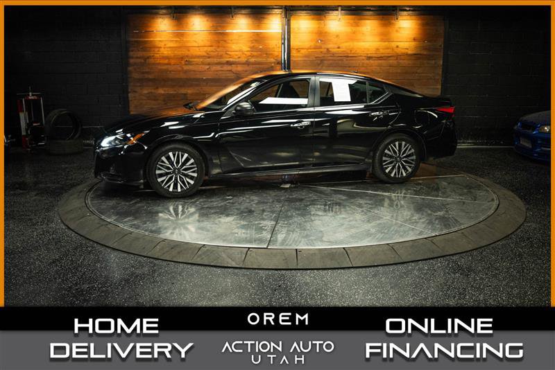 Used 2024 Nissan Altima 2.5 SV FWD image 1