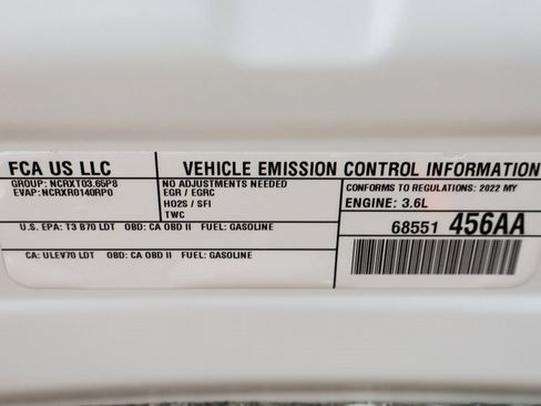 Used 2022 Chrysler Pacifica Pinnacle image 64