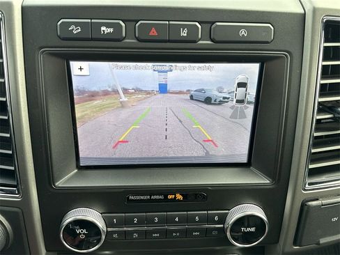 Used 2019 Ford Expedition XLT w/ Equipment Group 202A image 24