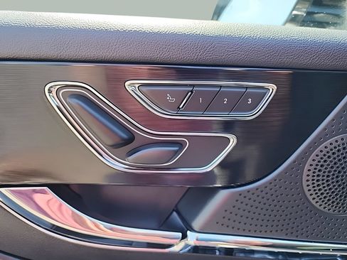 Used 2023 Lincoln Corsair AWD image 18