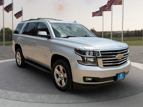Used 2017 Chevrolet Tahoe LT w/ Luxury Package AWD/4WD image 10
