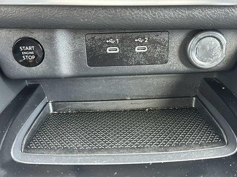 Used 2025 Nissan Rogue SV FWD image 26