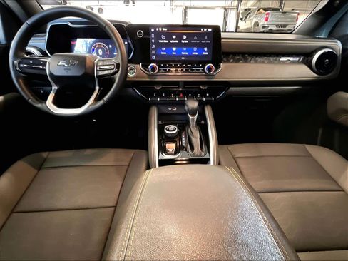 Used 2025 Chevrolet Colorado ZR2 w/ Midnight Edition image 21