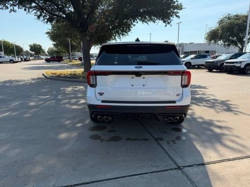 Used 2025 Ford Explorer ST w/ Sun And Sound Package AWD/4WD image 6