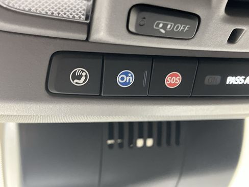 Certified 2022 Chevrolet Silverado 1500 LT image 28