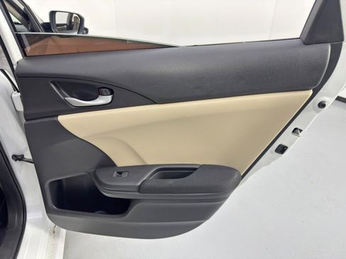 Used 2020 Honda Civic EX image 40