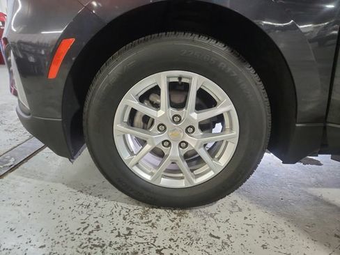 Used 2022 Chevrolet Equinox LT FWD image 27