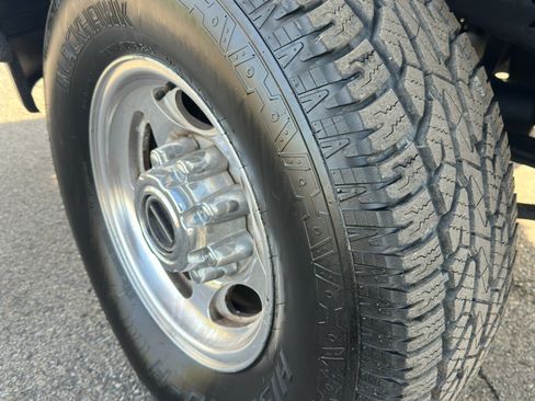 Used 2004 Ford F250 Lariat image 5